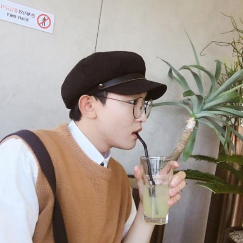 김한일